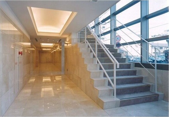 国際センター駅 徒歩3分 10階の物件外観写真