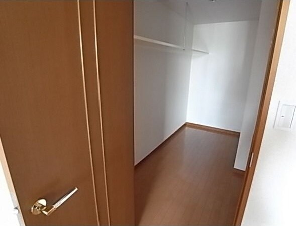 国際センター駅 徒歩3分 10階の物件内観写真