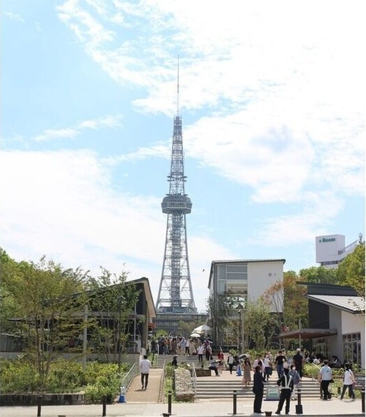 泉アパートメントの物件外観写真