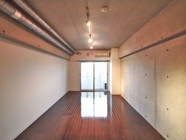 泉アパートメントの物件内観写真