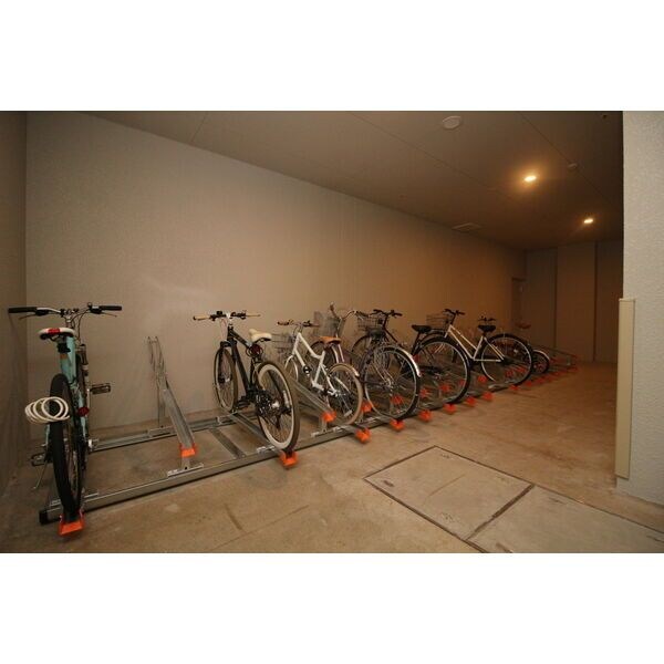 丸の内駅 徒歩10分 11階の物件内観写真