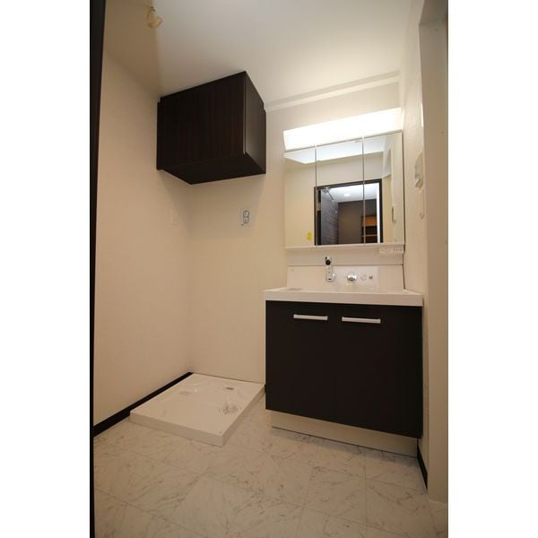 丸の内駅 徒歩10分 11階の物件内観写真