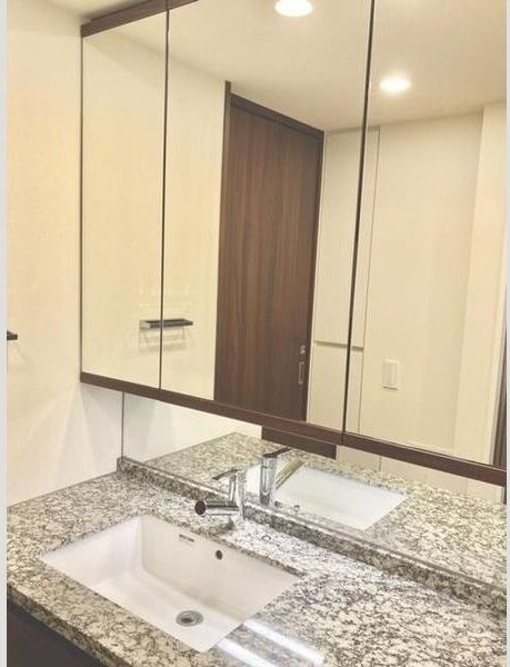 プラウドタワー名古屋久屋大通公園の物件内観写真