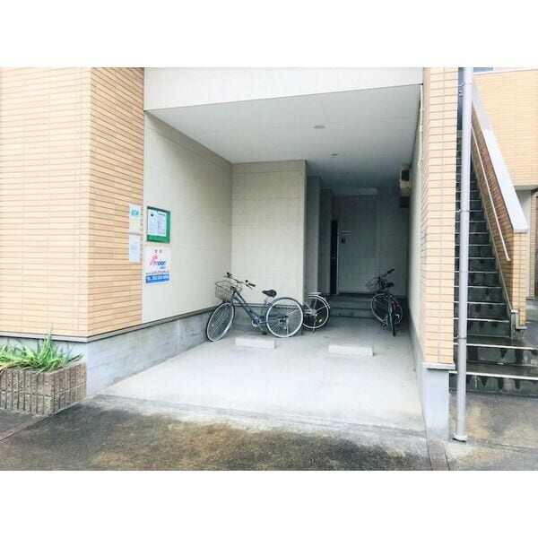 コーポすずなの物件外観写真