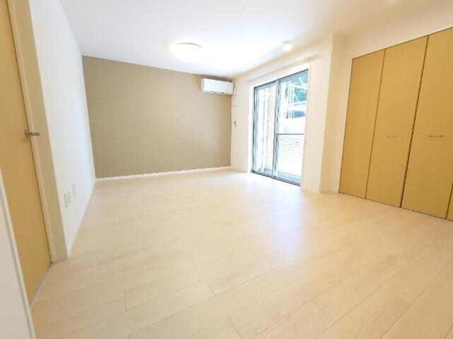 オ　ソレイユ呼続の物件内観写真