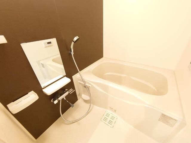 オ　ソレイユ呼続の物件内観写真