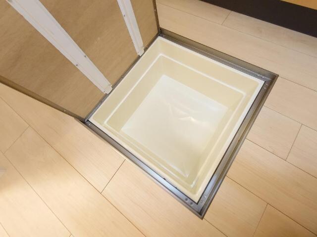 オ　ソレイユ呼続の物件内観写真