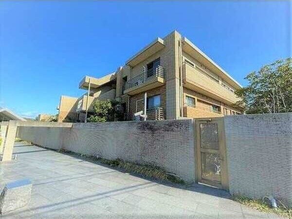 ライオンズヒルズ高峯(参番館)の物件外観写真