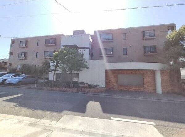 ビラ三秀山中の物件外観写真