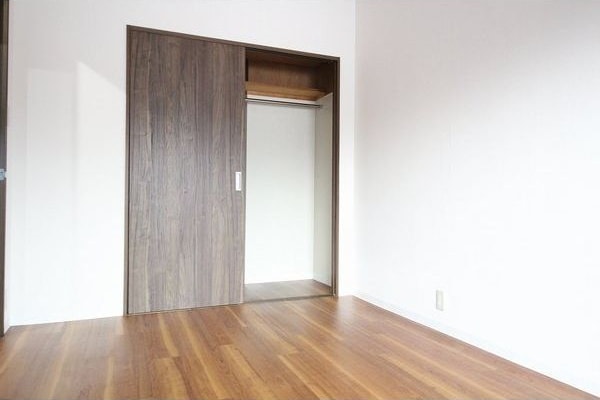 ビラ三秀山中の物件内観写真