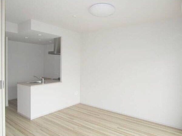 クリオラベルヴィ名古屋花の木の物件内観写真