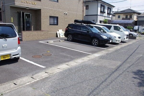 ロイヤル栄光の物件外観写真