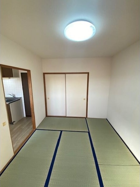 ロイヤル栄光の物件内観写真