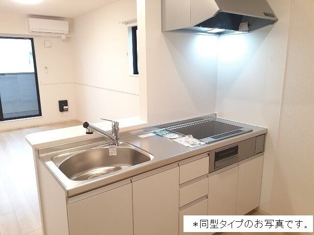 ヒカルサ名古屋港区大西Ⅱの物件内観写真