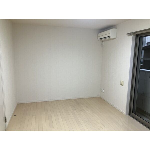 クレフラスト道徳駅前の物件内観写真