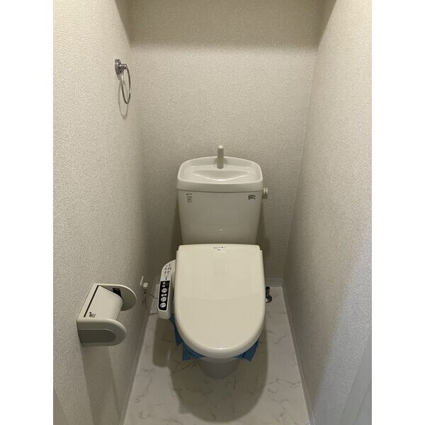 クレフラスト道徳駅前の物件内観写真