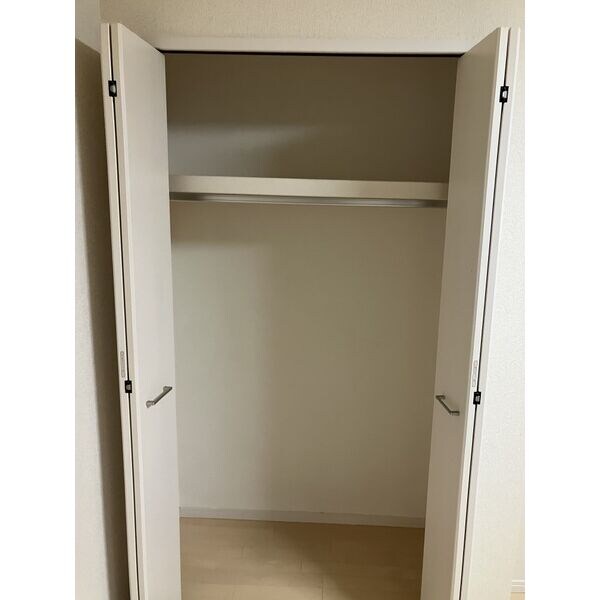 クレフラスト道徳駅前の物件内観写真