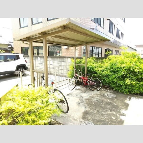 ヴィラ小曲輪の物件外観写真