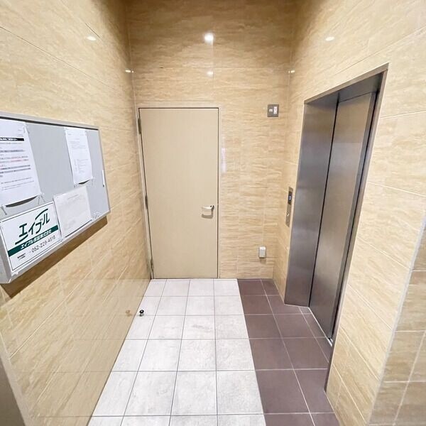 浅間町駅 徒歩2分 9階の物件内観写真