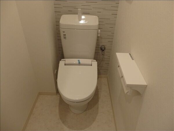 国際センター駅 徒歩8分 2階の物件内観写真