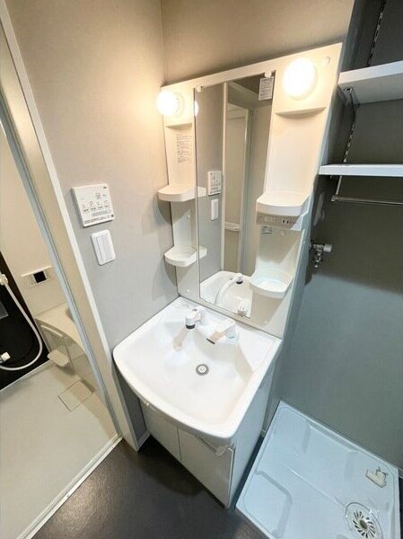 神宮前駅 徒歩12分 1階の物件内観写真