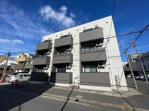 FreeHand　八田の物件外観写真