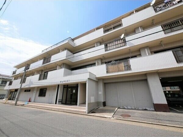 ジュネス21の物件外観写真