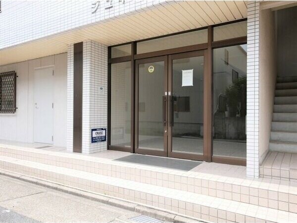 ジュネス21の物件外観写真