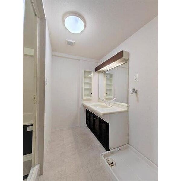 ライオンズガーデン植田中央の物件内観写真