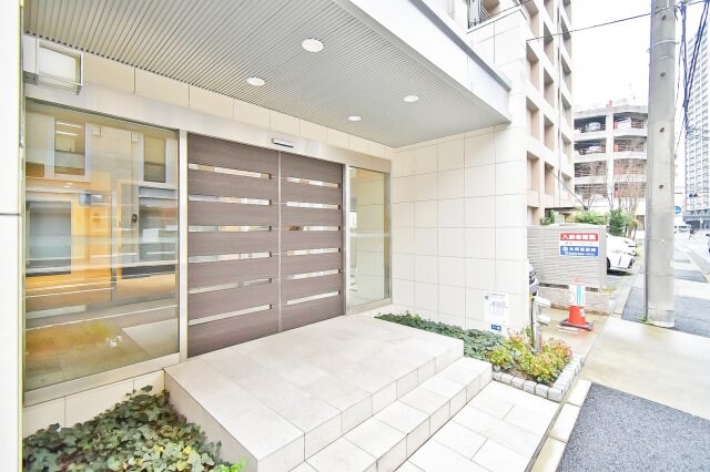 セレニティー名駅の物件外観写真