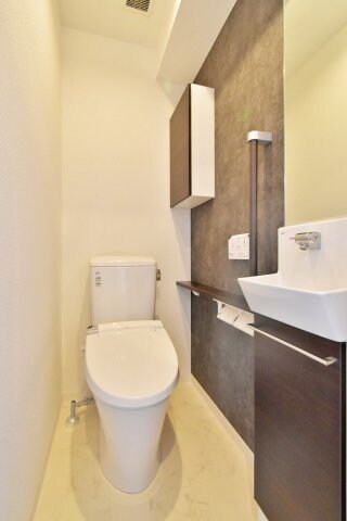 セレニティー名駅の物件内観写真