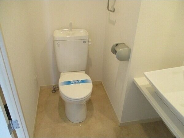 izumiの物件内観写真