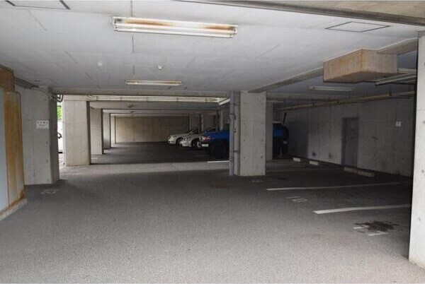 ノーサレンダーの物件外観写真