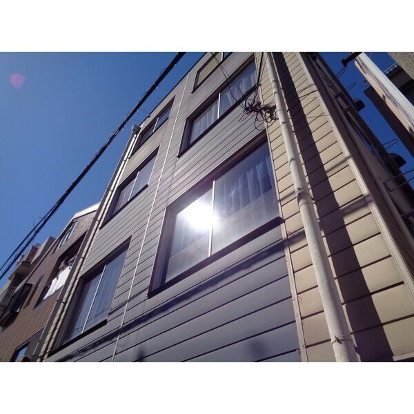 三宝ビルの物件外観写真