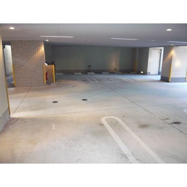 ラドーニ清水の物件外観写真