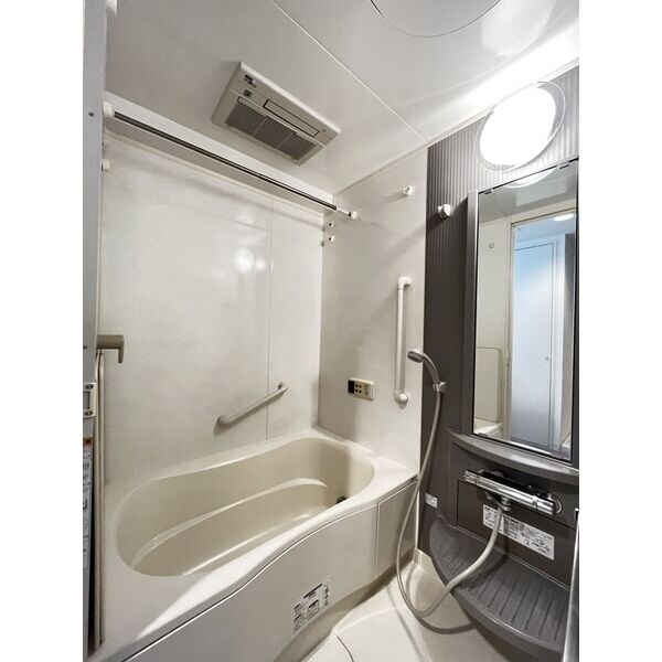 ラドーニ清水の物件内観写真