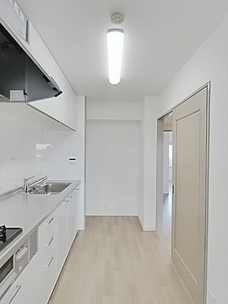 本山駅 徒歩10分 9階の物件内観写真