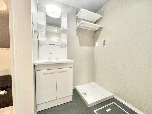 尾頭橋駅 徒歩8分 1階の物件内観写真