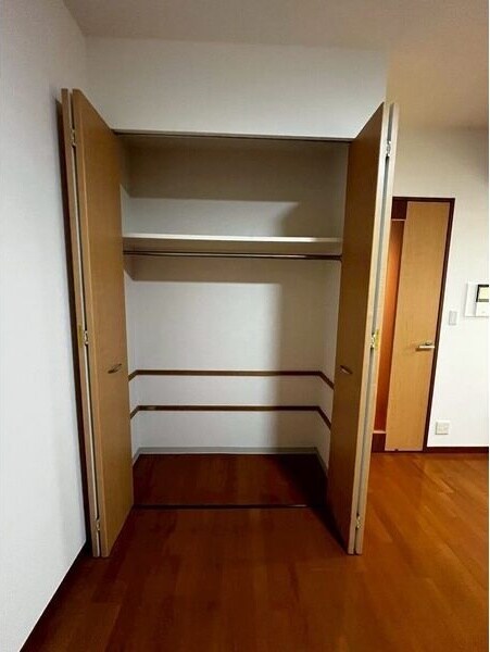 プレサンス泉セレグレードの物件内観写真