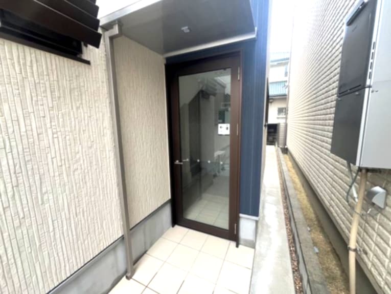 本山駅 徒歩2分 1階の物件外観写真