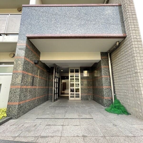 Add  Wistaria 1の物件外観写真