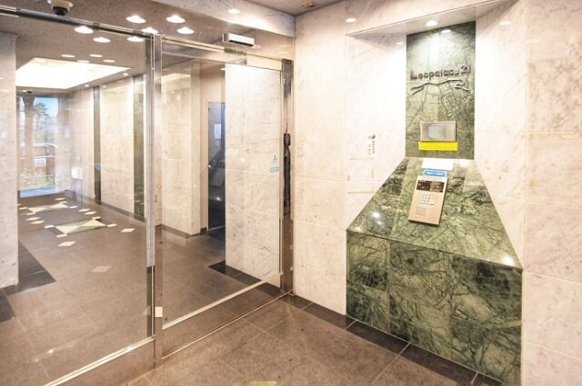 レオパレスＦｌａｔ新栄の物件外観写真