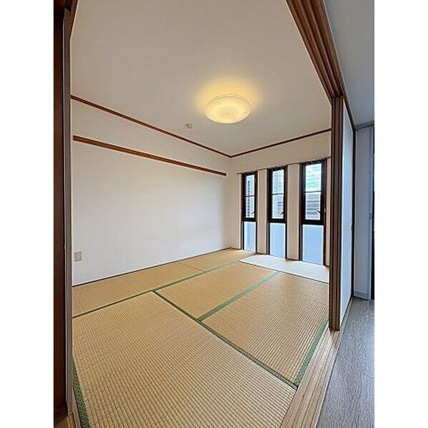 セントラル上社の物件内観写真