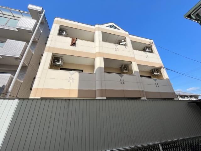 センチュリー平針の物件外観写真