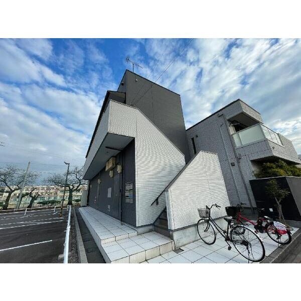 愛知県名古屋市中村区本陣通５丁目の物件外観写真