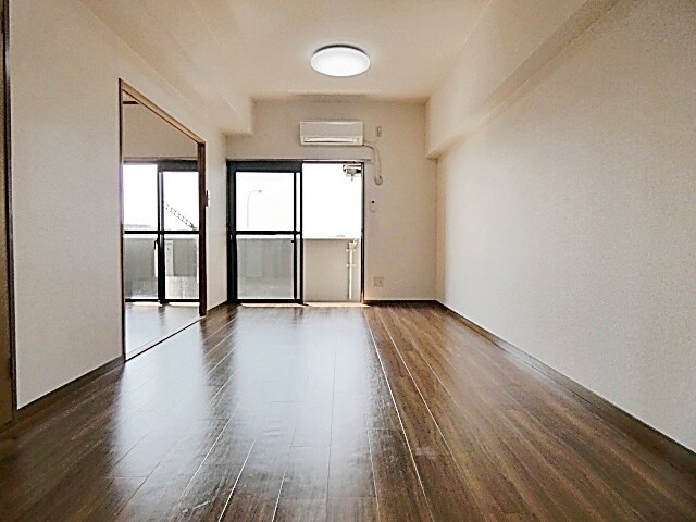 スカイアークビルの物件内観写真