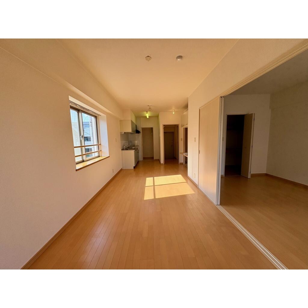 洲山サンヒルズの物件内観写真