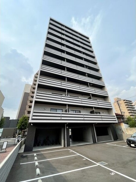 GRANDUKE代官町reversoの物件外観写真