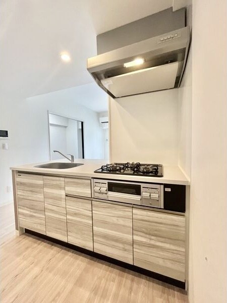 GRANDUKE代官町reversoの物件内観写真