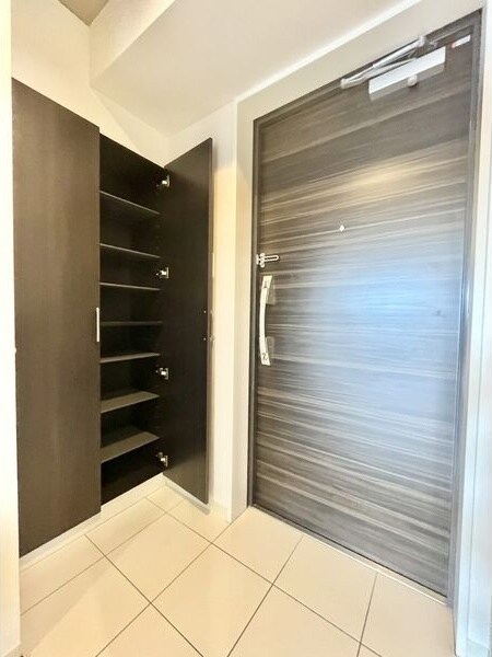 GRANDUKE代官町reversoの物件内観写真